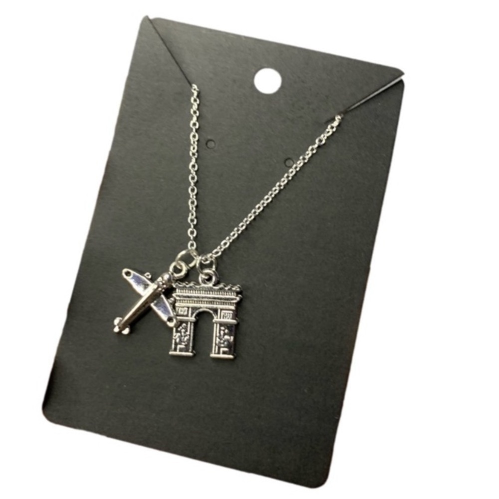 Travel necklace